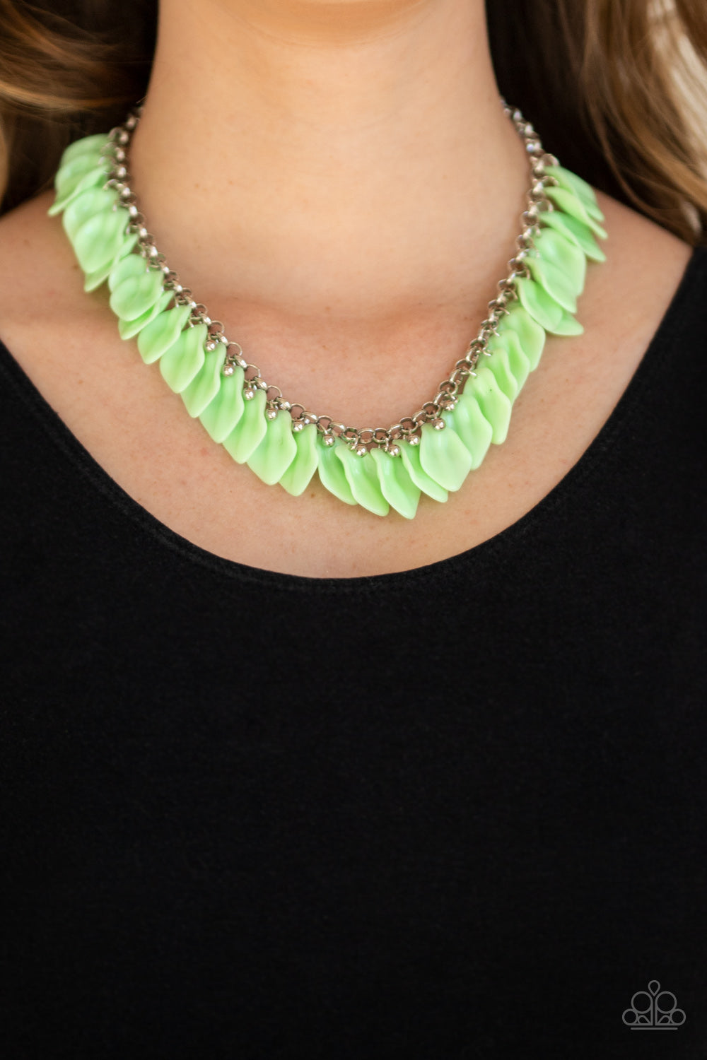 Super Bloom - Green Paparazzi Necklace