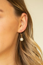 Load image into Gallery viewer, Grandiose Glimmer - Gold Paparazzi Necklace - Glam4love