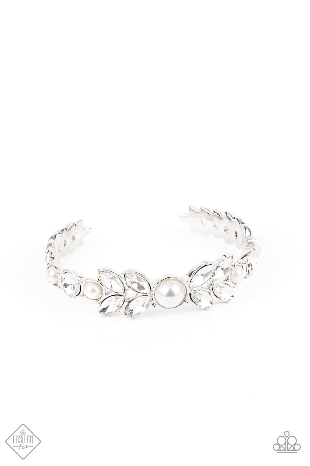 Regal Reminiscence - Silver Paparazzi Bracelet