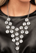 Load image into Gallery viewer, Spotlight Stunner Paparazzi  Necklace