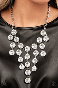 Spotlight Stunner Paparazzi  Necklace