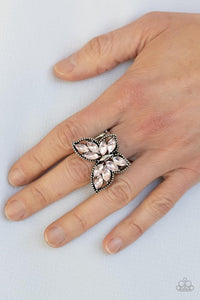 Paparazzi Ring ~ Fluttering Fashionista - Pink