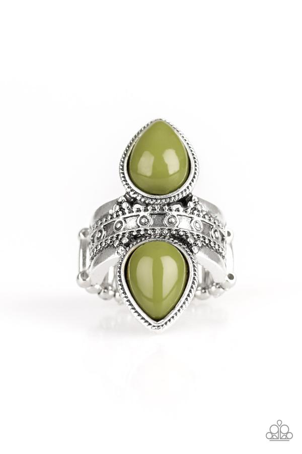 New Age Leader - Green Paparazzi Ring